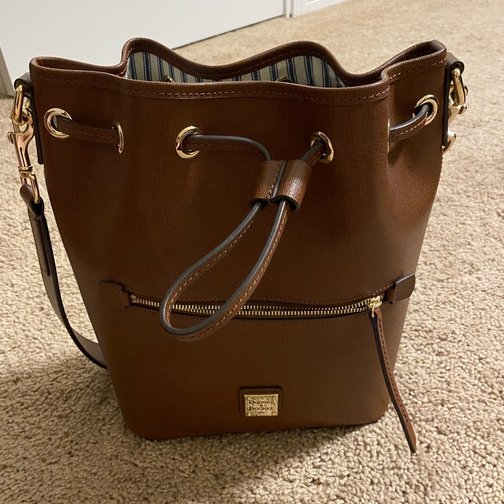 Dooney & Bourke bucket bag